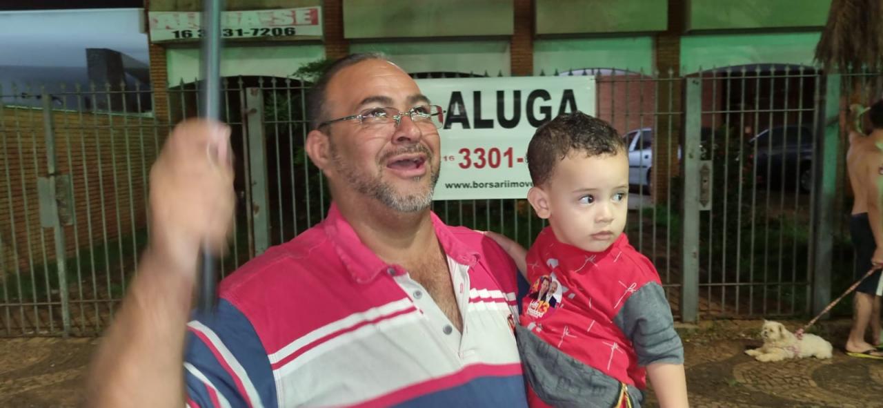 Foto 2 de 6 — Lula (PT) vence 2º turno das eleições em Araraquara